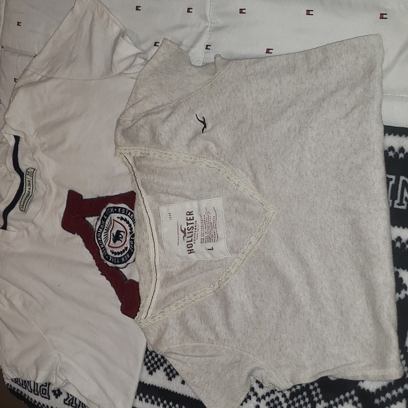 Abercrombie  & Hollister bundle  sz M & sz L <but sm > - Picture 7 of 8